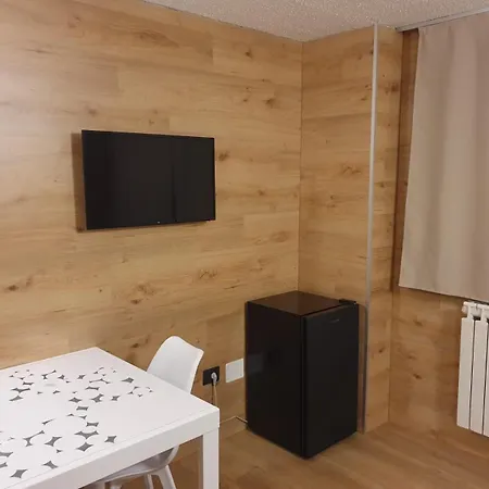 Alpin House Tonale Apartment *